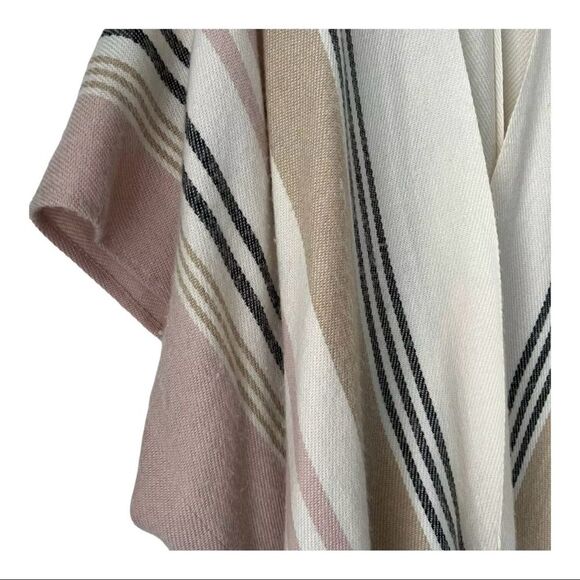 LOFT Pink Cream Neutral Colors Fringe Open Front Poncho One Size - Picture 6 of 11